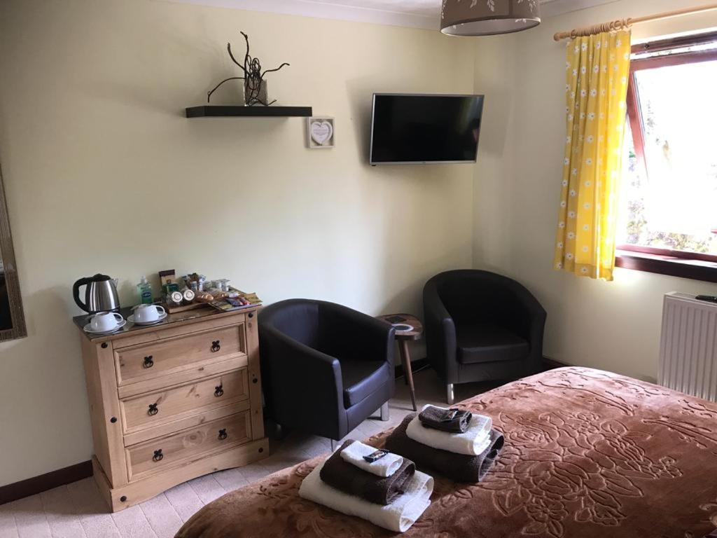 Tom Beag - Ben Nevis View Rooms Fort William Eksteriør billede